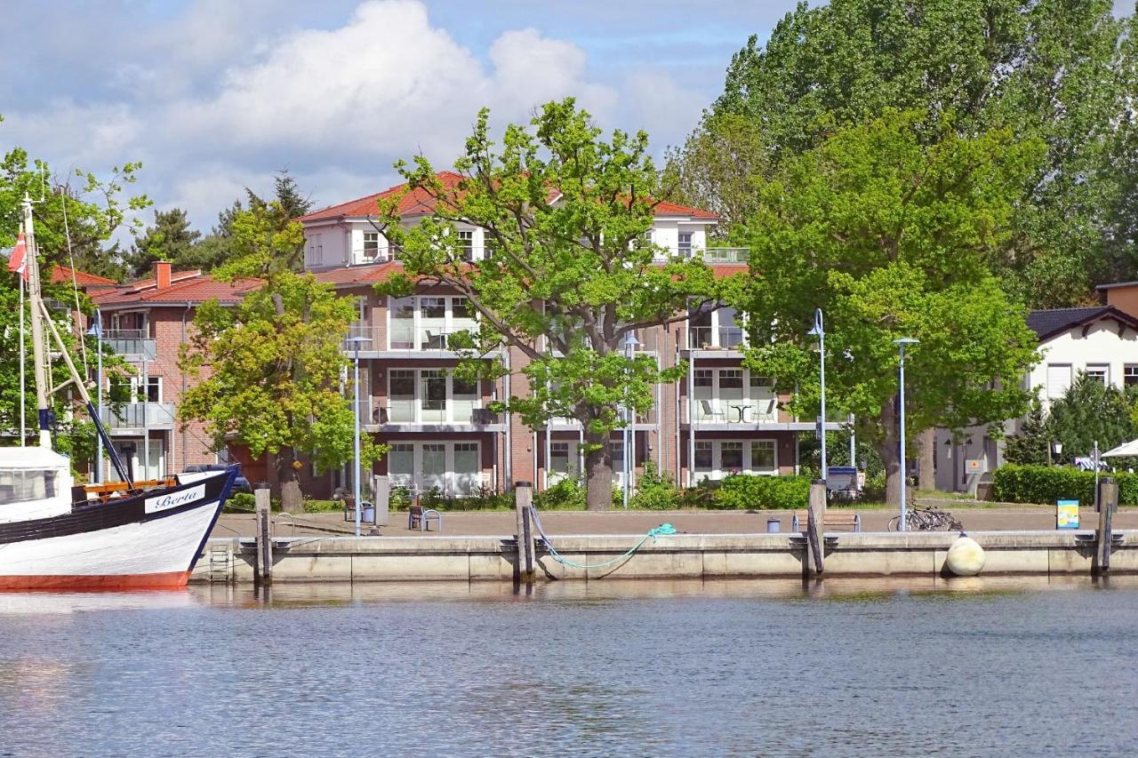 Hafennahe Penthousewohnung Mit Meerblick - Hafenresidenz Lauterbach Fewo 2-7 Екстер'єр фото